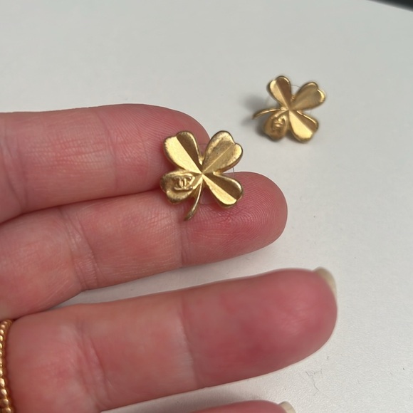 CHANEL LUCKY Clover Gold Earrings 6/8” - Picture 5 of 7